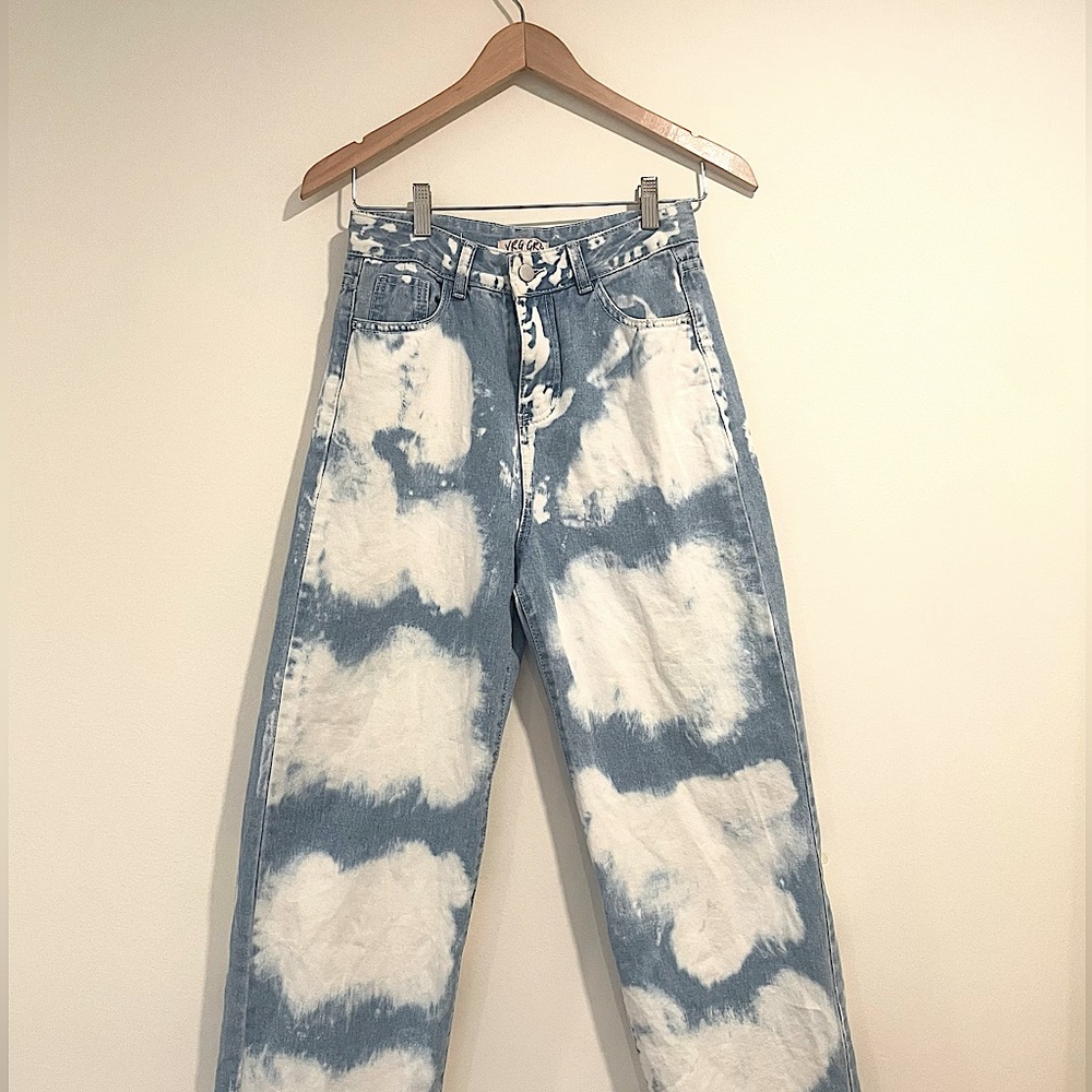 VRG GRL Bleach wash jeans